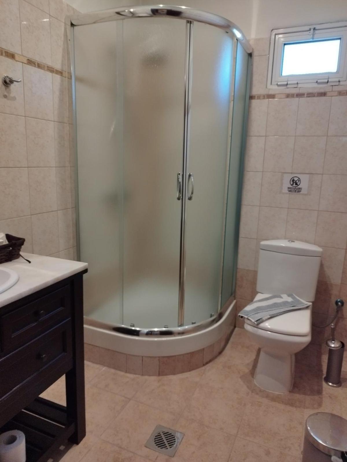 Pozar Salt Cave Hotel Spa Loutraki  Bagian luar foto